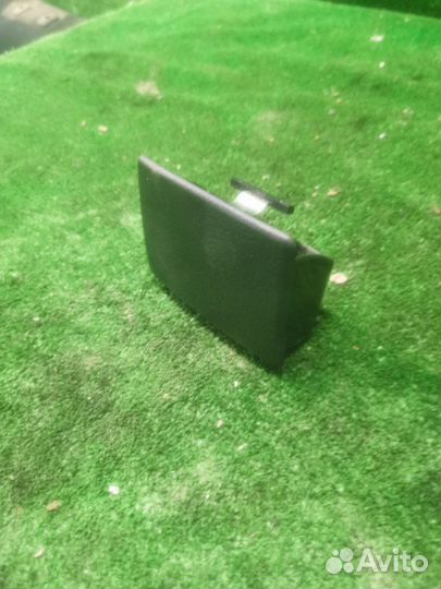 Пепельница задняя Mazda 6 седан 2.0 2006