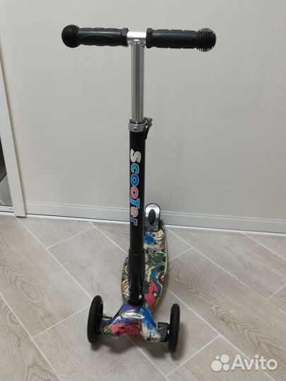 Самокат детский трехколесный