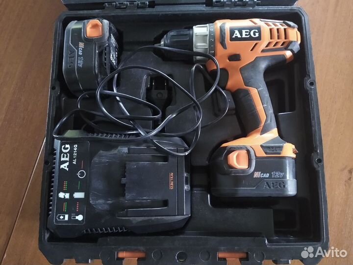 Шуруповерт AEG bs 12g2