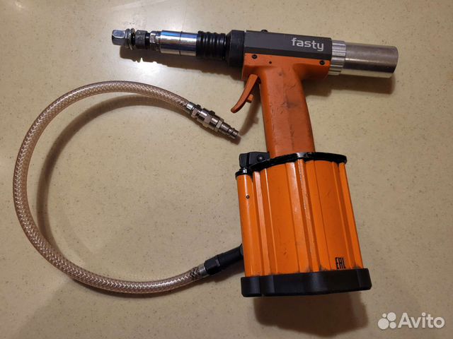Пневмогидравлический заклепочник Fasty M2312X