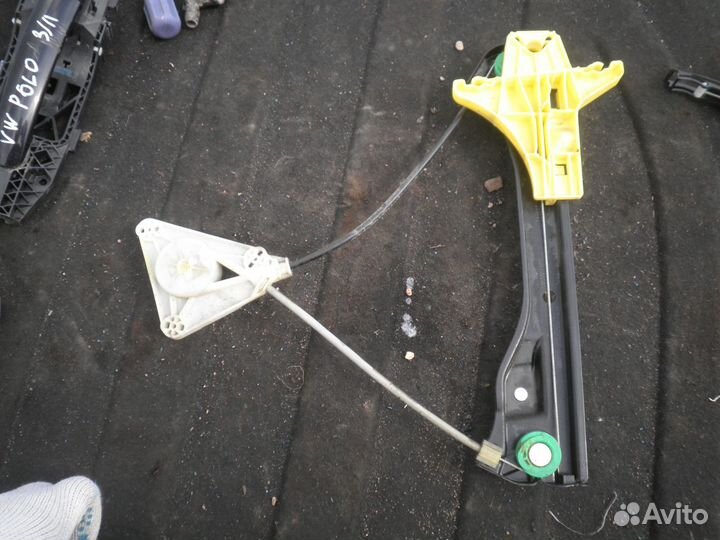 Стеклоподъемник задний левый Volkswagen Polo