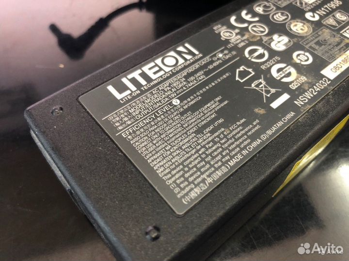 Оригинальный Блoк питaния для нoутбукa Acеr Б/У