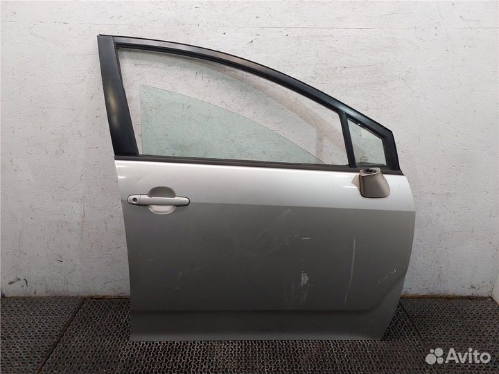 Стеклоподъемник электрический Toyota Corolla Verso