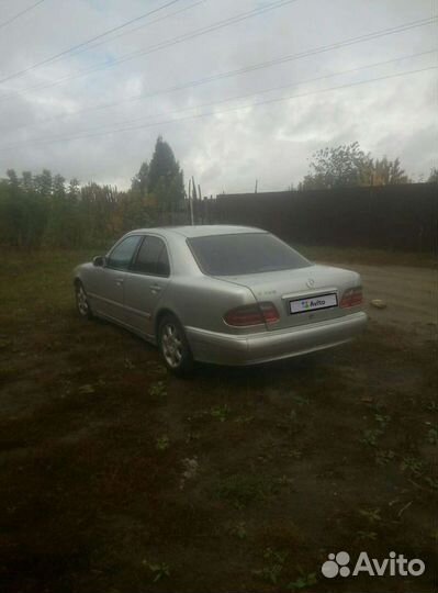 Mercedes-Benz E-класс 2.0 AT, 2001, 270 000 км