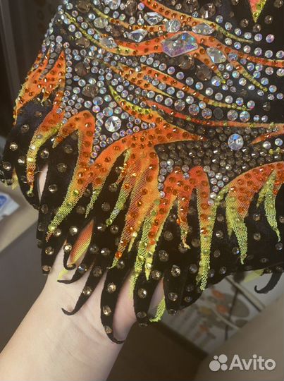 2 гимнастических купальника