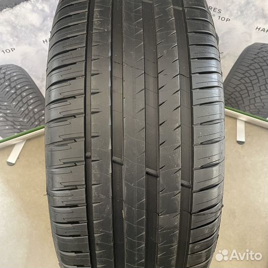 Michelin Pilot Sport 4 SUV 275/40 R22 107Y