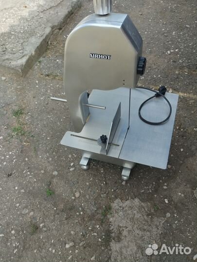Ленточная пила для мяса airhot