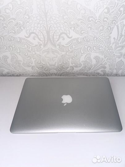 Apple macbook air 13 late 2010 2gb 256