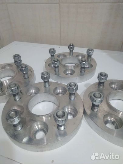 Колесные проставки