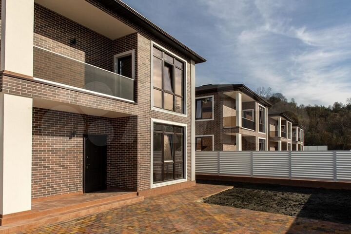 Коттедж 157 м² на участке 3,5 сот.