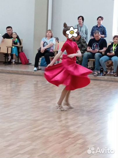 Рейтинговое платье для бальных танцев