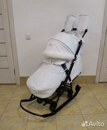 Санки-коляска Pikate Снеговик NEW белый