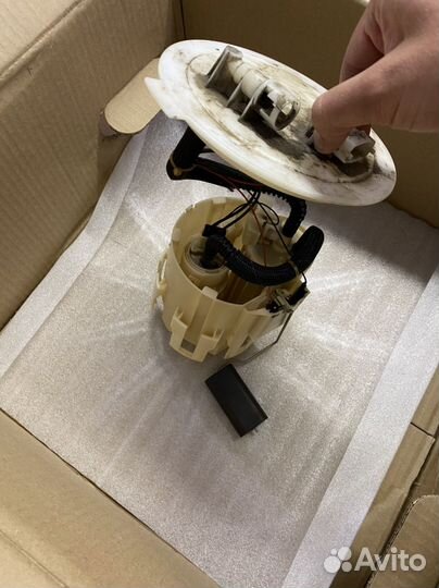 Топливный бензонасос в сборе opel astra h