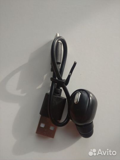 Беспроводной наушник