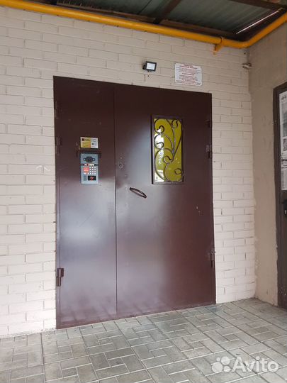 Дверь входная металлическая подъездная