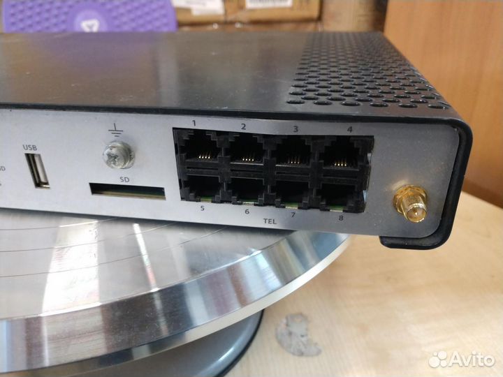 Iskratel innbox F68 Голосовой шлиз VoIP