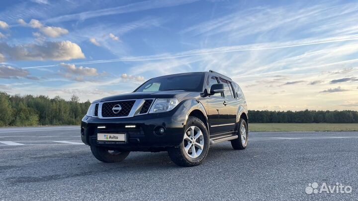 Nissan Pathfinder 2.5 AT, 2011, 206 000 км