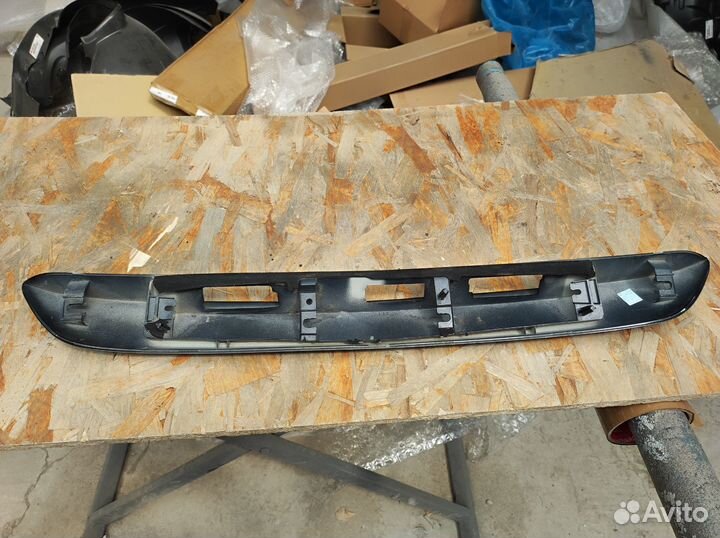 Накладка хром крышки багажника Renault Kaptur