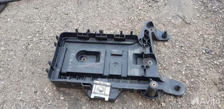 Audi A3 8p Площадка под акб