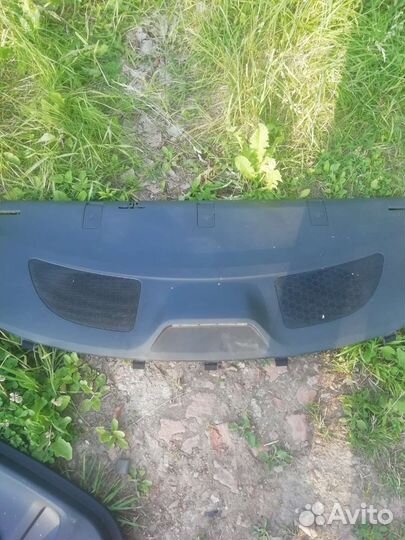 Задняя полка Toyota corolla е150