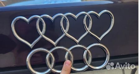 Эмблема наклейка знак значок audi хромированный