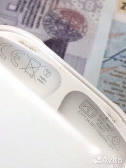 Кейс для airpods 1-го Поколения. б/у