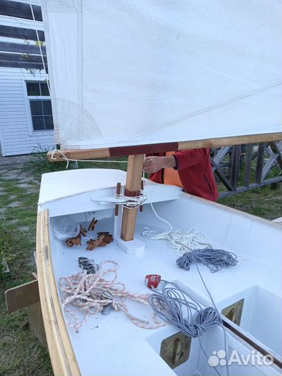 Лодка-швертбот, парусно-гребная