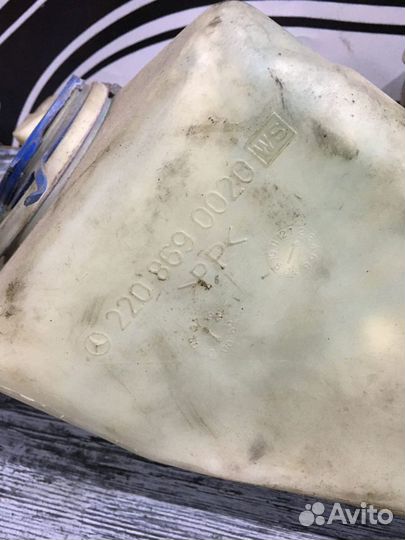 Бачок стеклоомывателя в сборе Mercedes-Benz W220