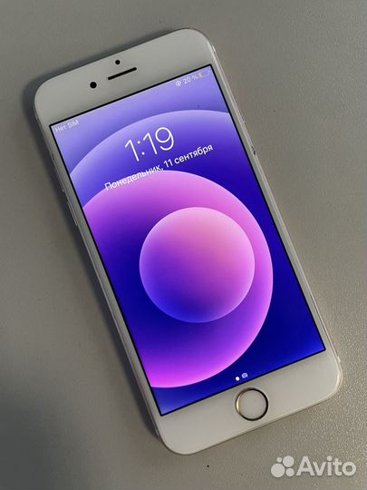 Телефон iPhone 6s 64gb