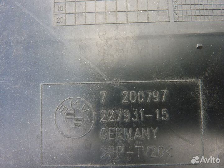 Воздуховод радиатора передний левый Bmw F10