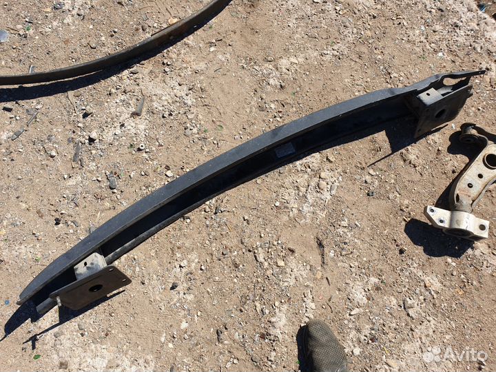 Усилитель заднего бампера vw caddy 3 2k0807417AG