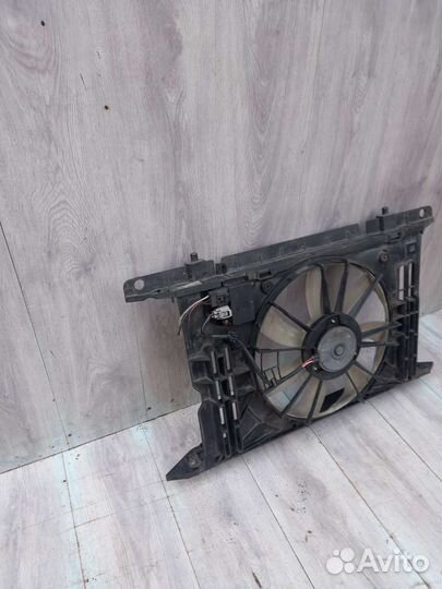 Дифузор Toyota avensis 270