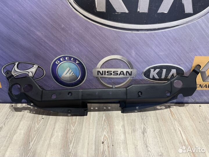 Накладка рамки кузова Кожух замка капота Nissan ti