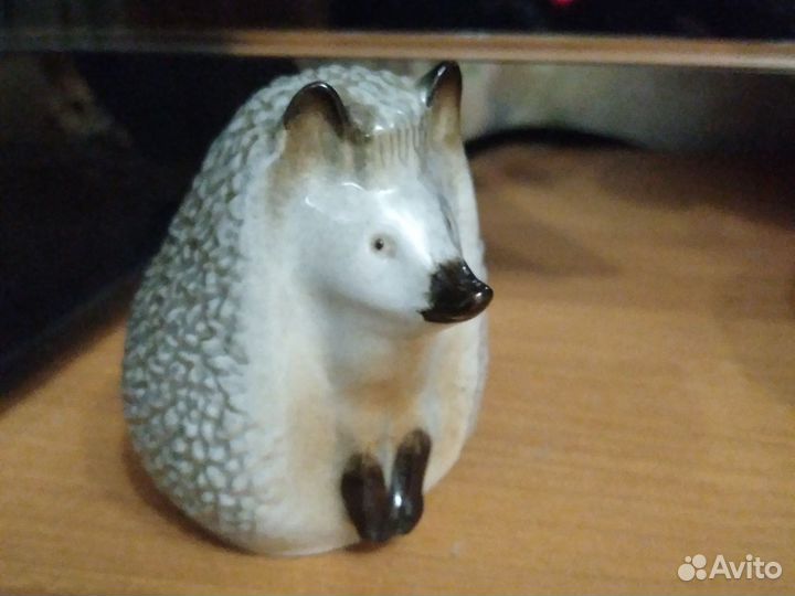 Статуэтки разные