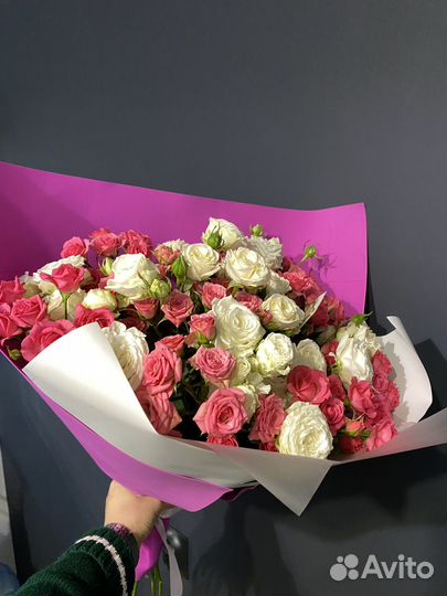 Букет кустовые розы