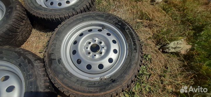 America San Francisco 934 17.5/65 R14 86T