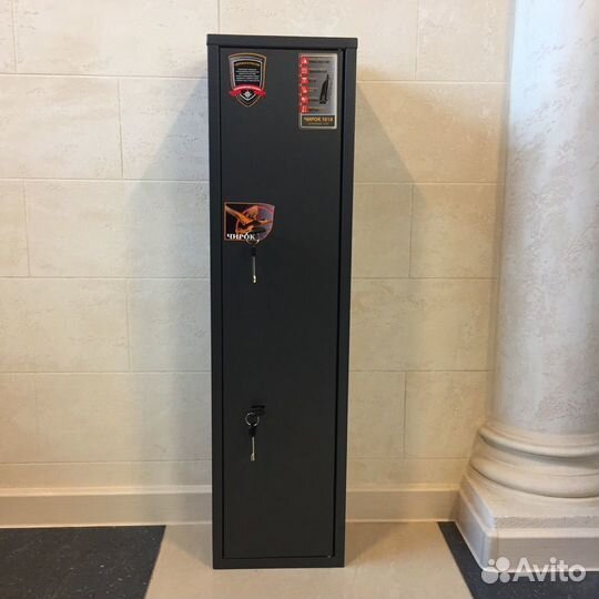 Оружейный сейф Чирок 1018