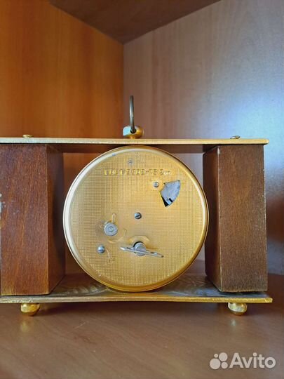 Настольные часы Маяк