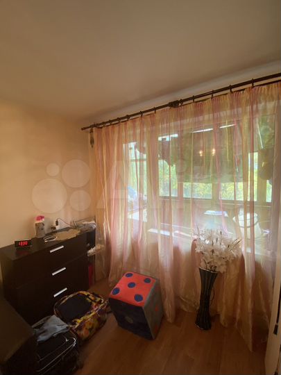 2-к. квартира, 43 м², 3/5 эт.