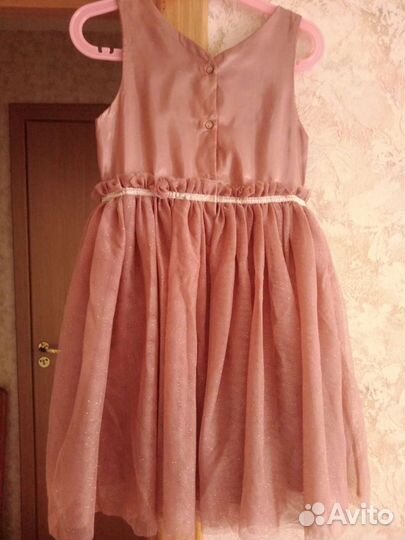 Платье H&M для девочки 122 рр