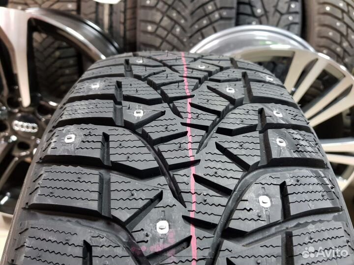 Bridgestone Blizzak Spike-02 275/55 R20