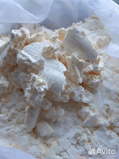 Деревенское молоко и колбаса