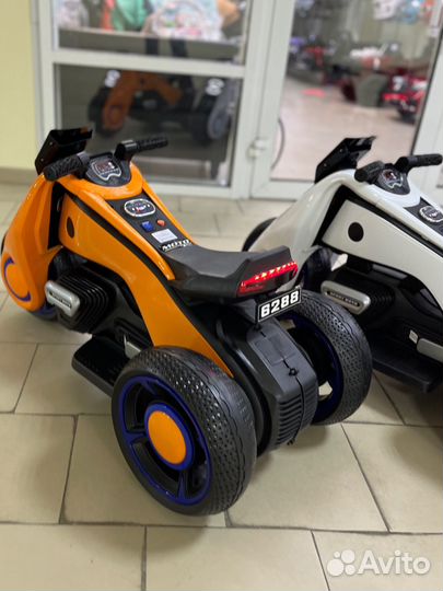 Детский мотоцикл BMW Vision Next 100