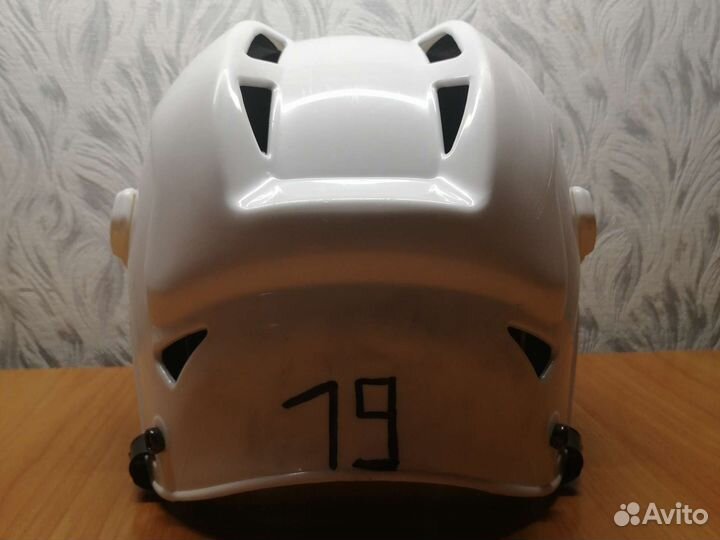 Шлем хоккейный