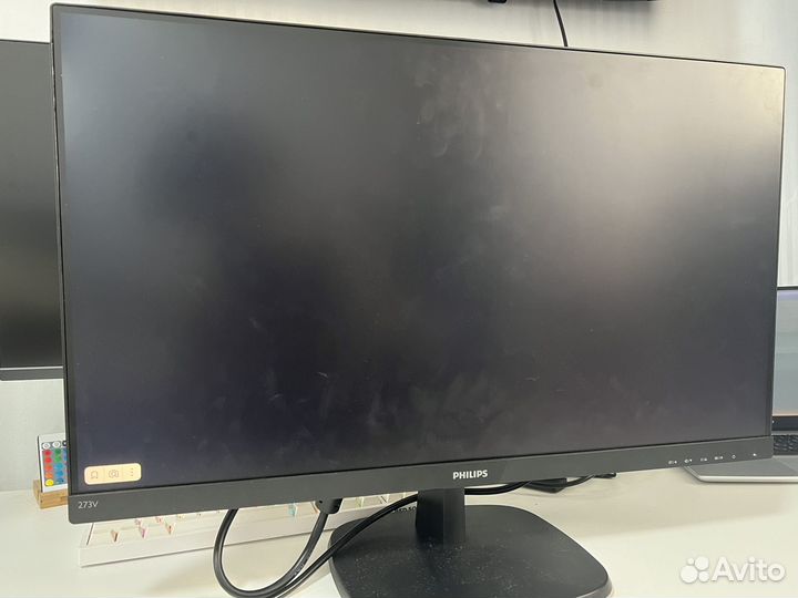 Монитор Philips 27