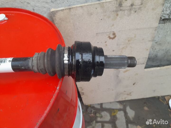 Привод задний правый BMW X6,X5, F16, F15