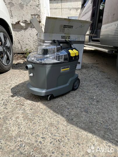 Моющий пылесос Karcher Puzzi 8-1