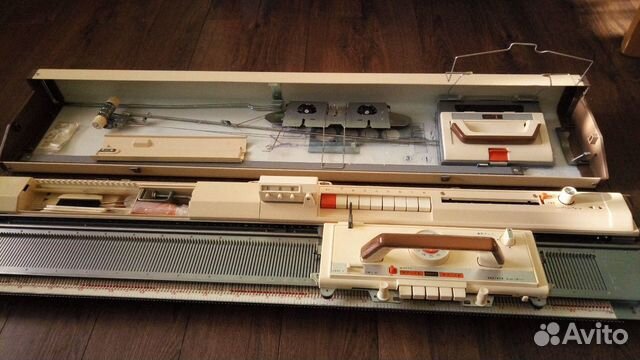 Вязальная машина Brother 811 (5кл)