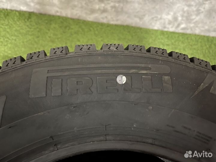 Pirelli Winter Ice Zero 245/45 R19 102H