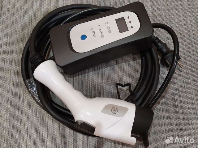 Кабель для зарядки